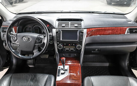 Toyota Camry, 2014 год, 2 098 000 рублей, 15 фотография