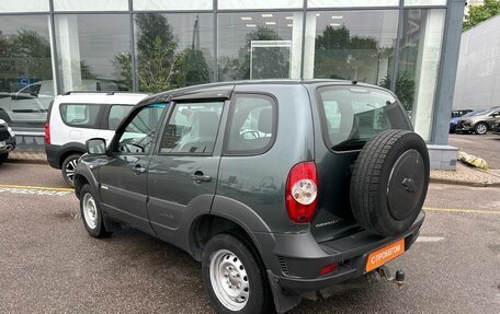 Chevrolet Niva I рестайлинг, 2017 год, 555 000 рублей, 3 фотография