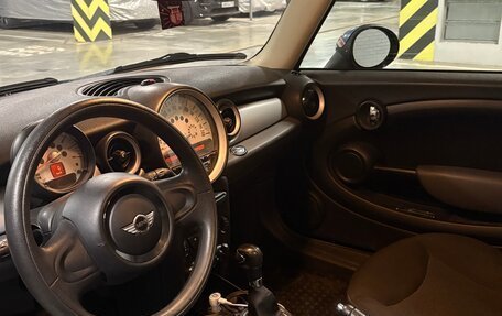 MINI Hatch, 2011 год, 710 000 рублей, 8 фотография