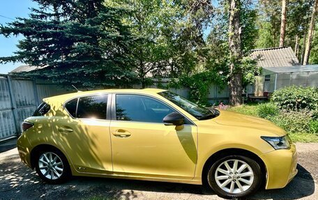 Lexus CT I рестайлинг, 2011 год, 1 750 000 рублей, 8 фотография