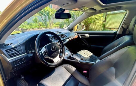 Lexus CT I рестайлинг, 2011 год, 1 750 000 рублей, 12 фотография
