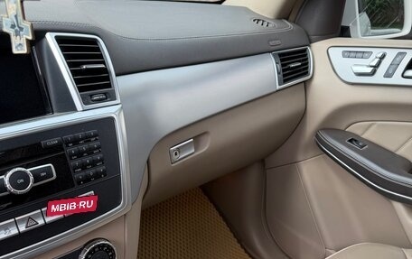 Mercedes-Benz GL-Класс, 2013 год, 3 200 000 рублей, 15 фотография