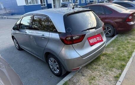 Honda Fit, 2021 год, 1 250 000 рублей, 4 фотография