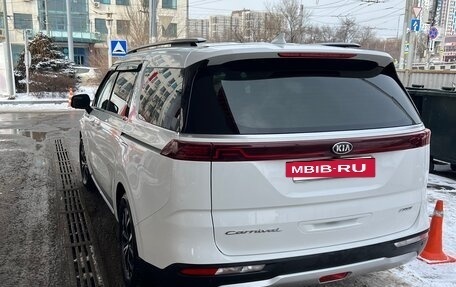 KIA Carnival, 2021 год, 3 800 000 рублей, 5 фотография