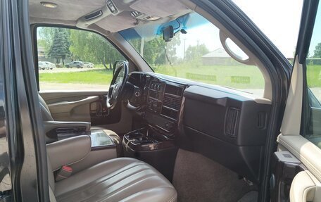 Chevrolet Express II, 2013 год, 3 750 000 рублей, 21 фотография