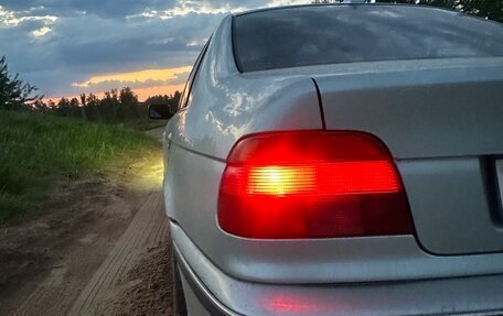 BMW 5 серия, 1998 год, 260 000 рублей, 8 фотография