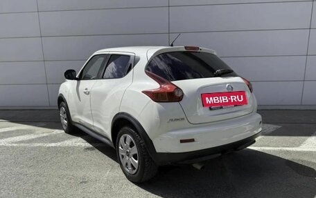 Nissan Juke II, 2011 год, 965 000 рублей, 10 фотография