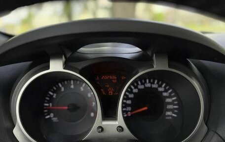 Nissan Juke II, 2011 год, 965 000 рублей, 19 фотография