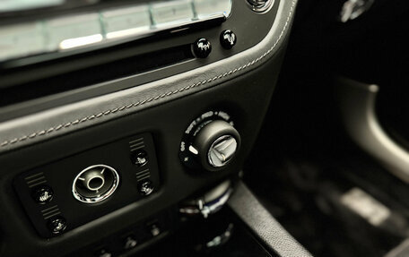 Rolls-Royce Wraith, 2013 год, 22 000 000 рублей, 18 фотография