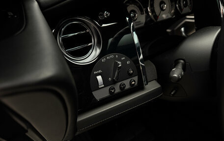 Rolls-Royce Wraith, 2013 год, 22 000 000 рублей, 16 фотография