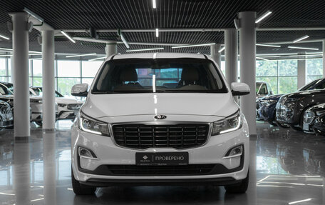 KIA Carnival III, 2019 год, 3 300 000 рублей, 2 фотография