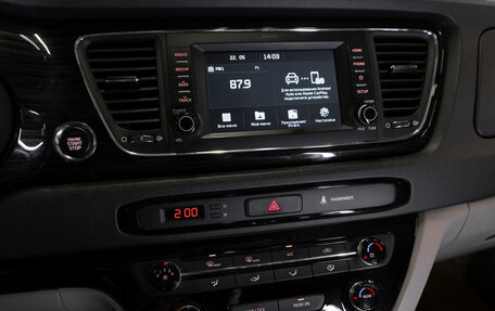 KIA Carnival III, 2019 год, 3 300 000 рублей, 19 фотография