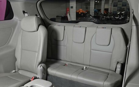 KIA Carnival III, 2018 год, 2 245 000 рублей, 13 фотография