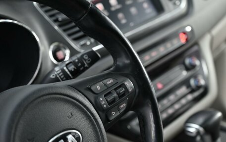 KIA Carnival III, 2018 год, 2 245 000 рублей, 12 фотография