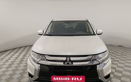 Mitsubishi Outlander III рестайлинг 3, 2017 год, 1 929 000 рублей, 2 фотография