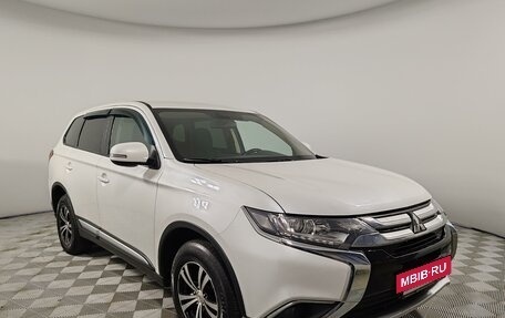 Mitsubishi Outlander III рестайлинг 3, 2017 год, 1 929 000 рублей, 3 фотография