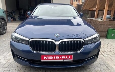 BMW 5 серия, 2021 год, 4 400 000 рублей, 1 фотография