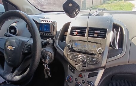 Chevrolet Aveo III, 2013 год, 450 000 рублей, 17 фотография
