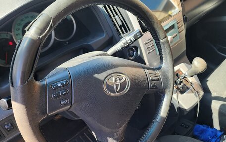 Toyota Corolla Verso I, 2006 год, 550 000 рублей, 15 фотография
