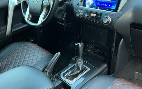 Toyota Land Cruiser Prado 150 рестайлинг 2, 2015 год, 3 450 000 рублей, 5 фотография