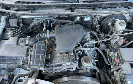 Toyota Land Cruiser Prado 150 рестайлинг 2, 2015 год, 3 450 000 рублей, 8 фотография