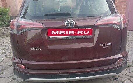 Toyota RAV4, 2016 год, 2 600 000 рублей, 4 фотография