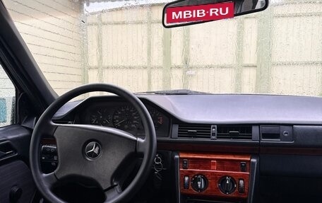 Mercedes-Benz W124, 1986 год, 430 000 рублей, 8 фотография