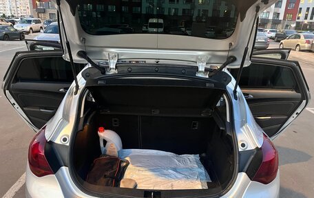 Opel Astra J, 2011 год, 770 000 рублей, 14 фотография