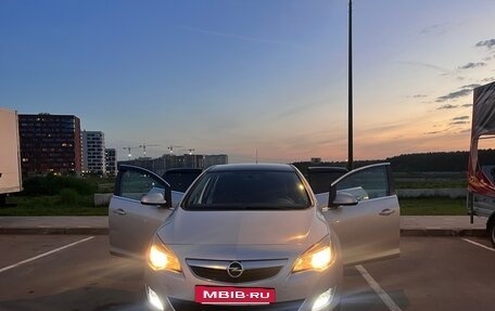 Opel Astra J, 2011 год, 770 000 рублей, 12 фотография