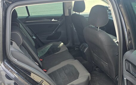Volkswagen Golf VII, 2016 год, 1 385 000 рублей, 9 фотография