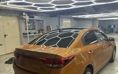KIA Rio IV, 2018 год, 1 000 000 рублей, 4 фотография
