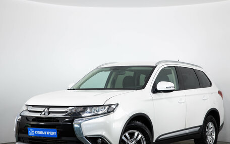 Mitsubishi Outlander III рестайлинг 3, 2015 год, 1 759 000 рублей, 4 фотография