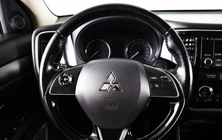 Mitsubishi Outlander III рестайлинг 3, 2015 год, 1 759 000 рублей, 16 фотография
