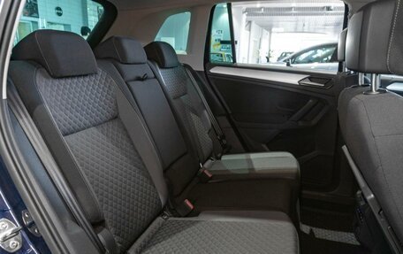 Volkswagen Tiguan II, 2017 год, 2 399 000 рублей, 14 фотография