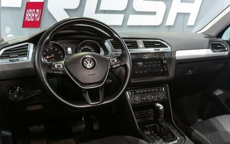 Volkswagen Tiguan II, 2017 год, 2 399 000 рублей, 9 фотография