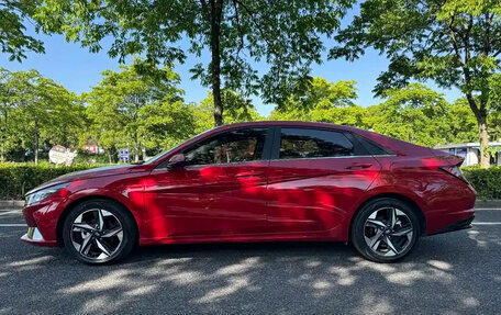 Hyundai Elantra, 2021 год, 1 150 000 рублей, 2 фотография