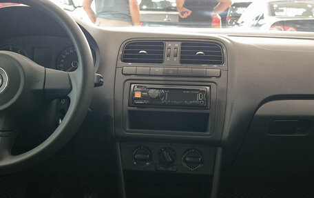 Volkswagen Polo VI (EU Market), 2015 год, 880 000 рублей, 18 фотография