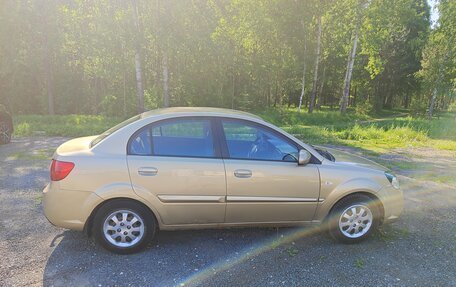 KIA Rio II, 2010 год, 750 000 рублей, 3 фотография