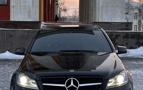 Mercedes-Benz C-Класс, 2011 год, 1 250 000 рублей, 1 фотография