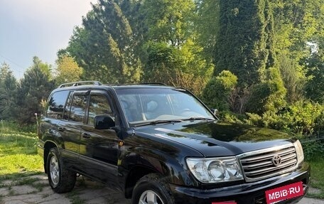 Toyota Land Cruiser 100 рестайлинг 2, 2005 год, 1 650 000 рублей, 1 фотография