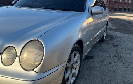 Mercedes-Benz E-Класс, 2000 год, 180 000 рублей, 3 фотография