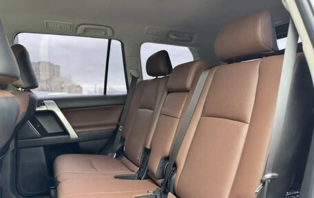 Toyota Land Cruiser Prado 150 рестайлинг 2, 2018 год, 4 550 000 рублей, 17 фотография