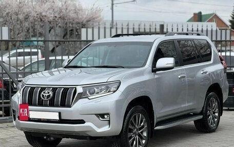 Toyota Land Cruiser Prado 150 рестайлинг 2, 2018 год, 4 550 000 рублей, 3 фотография