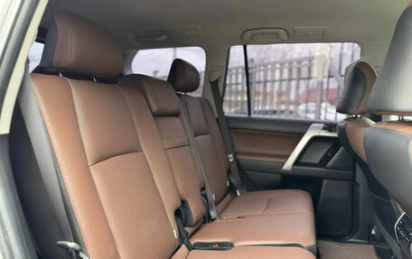 Toyota Land Cruiser Prado 150 рестайлинг 2, 2018 год, 4 550 000 рублей, 20 фотография