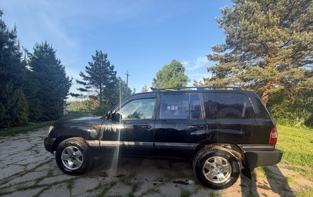 Toyota Land Cruiser 100 рестайлинг 2, 2005 год, 1 650 000 рублей, 4 фотография