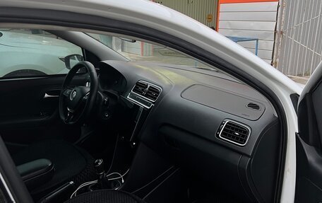 Volkswagen Polo VI (EU Market), 2018 год, 850 000 рублей, 7 фотография