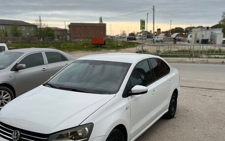 Volkswagen Polo VI (EU Market), 2018 год, 850 000 рублей, 2 фотография