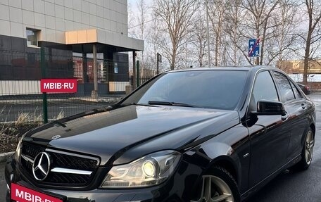 Mercedes-Benz C-Класс, 2011 год, 1 250 000 рублей, 2 фотография