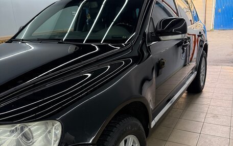 Volkswagen Touareg III, 2005 год, 900 000 рублей, 3 фотография