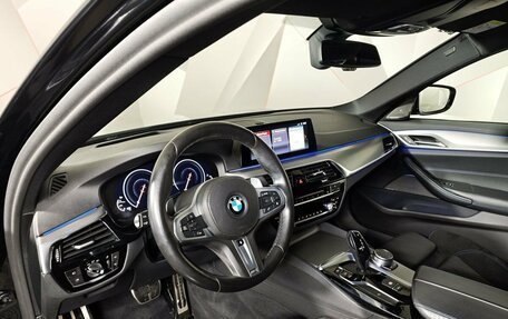 BMW 5 серия, 2019 год, 4 700 000 рублей, 12 фотография